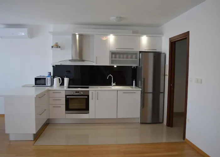 Apartman With A Parking Space Podstrana, Split - 15001